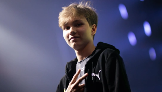 随着郑钦文 随着郑钦文